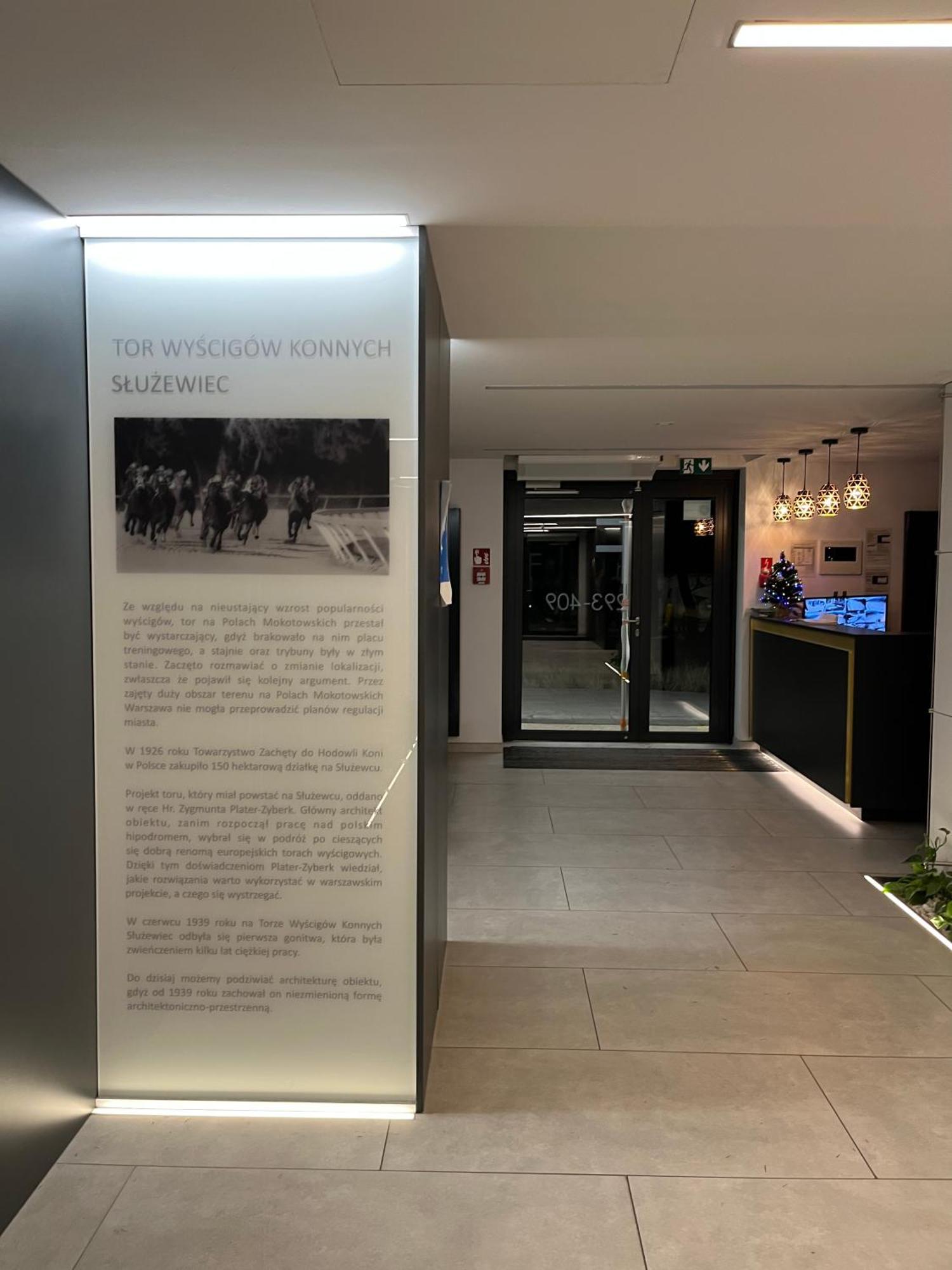 Warsaw Airport Wyscigi - City And Green View Apartment With Underground Garage Exteriör bild