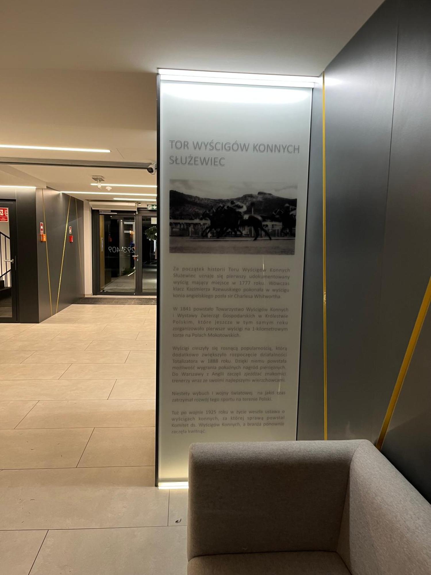 Warsaw Airport Wyscigi - City And Green View Apartment With Underground Garage Exteriör bild